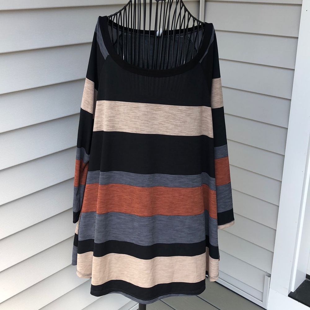 Striped Top - Picture 2 of 3